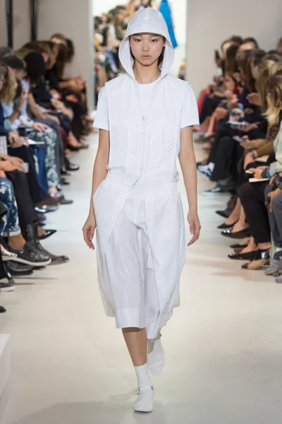 Look 14
